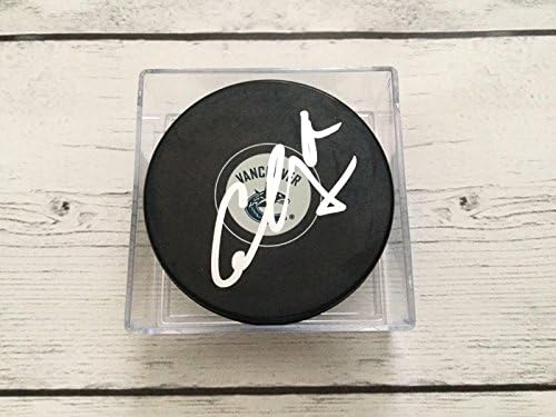 Николай Marian подписа хокей шайба Ванкувър Канъкс с автограф от b - Autographed NHL Pucks
